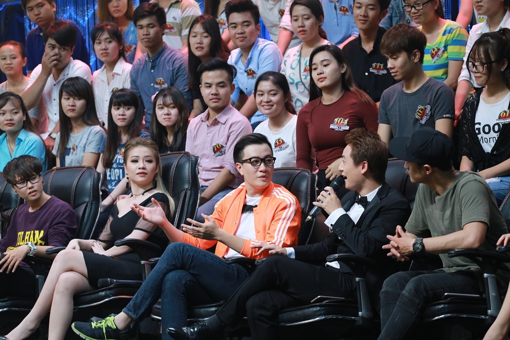 Tap 3 Ca si giau mat anh 3