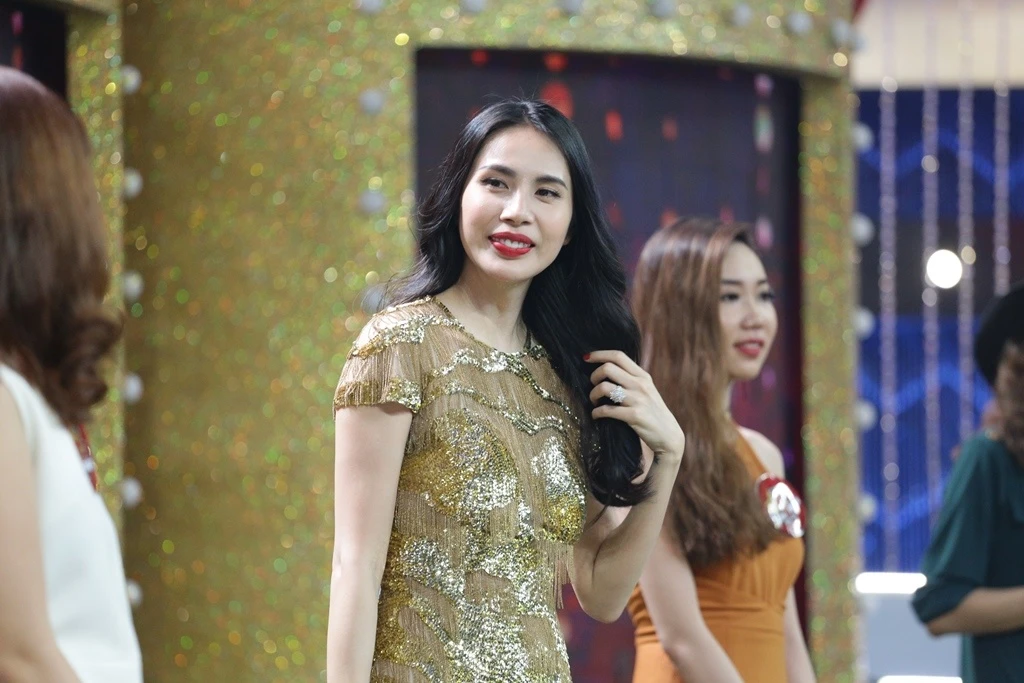 Tap 3 Ca si giau mat anh 6