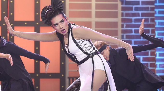 BB Tran lo so Toc Tien am sat hinh anh