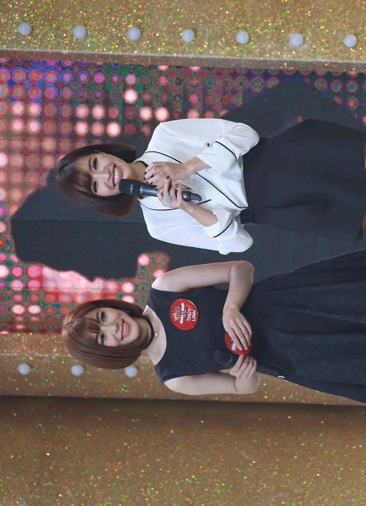 Tap 4 Ca si giau mat anh 6