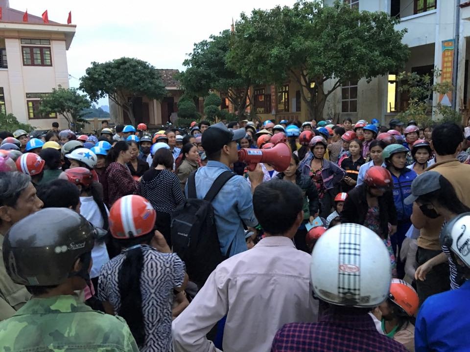 MC Phan Anh keu goi 16 ty dong lam tu thien anh 2