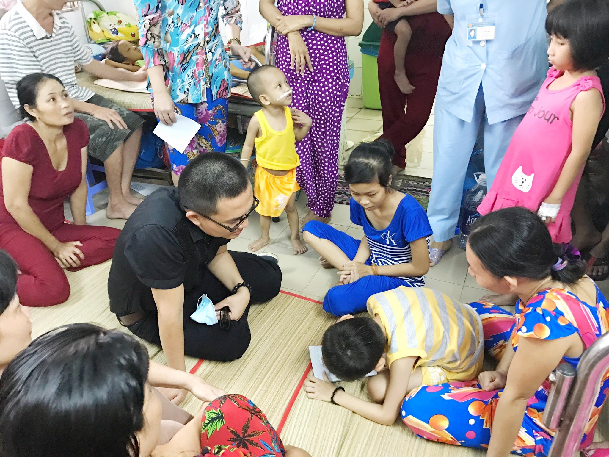 Đại Nghĩa bị chê làm từ thiện ảnh 1 Dai Nghia bi che lam tu thien anh 1