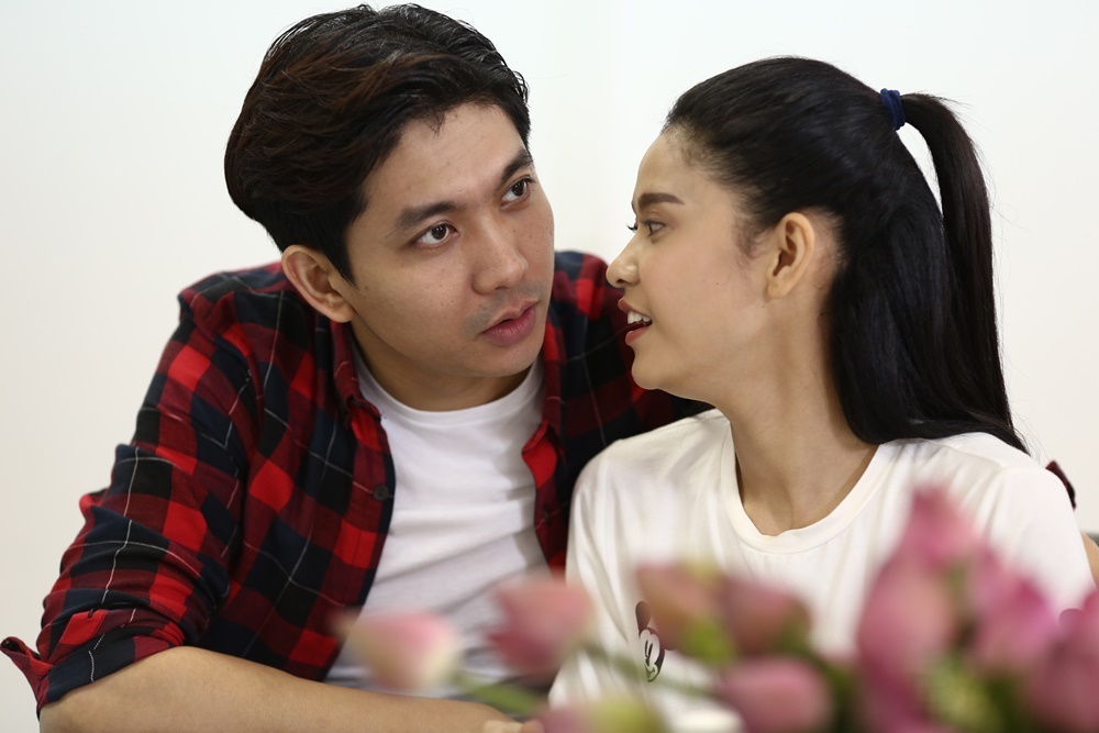 Tim - Truong Quynh Anh tinh tu trong buoi doc kich ban hinh anh