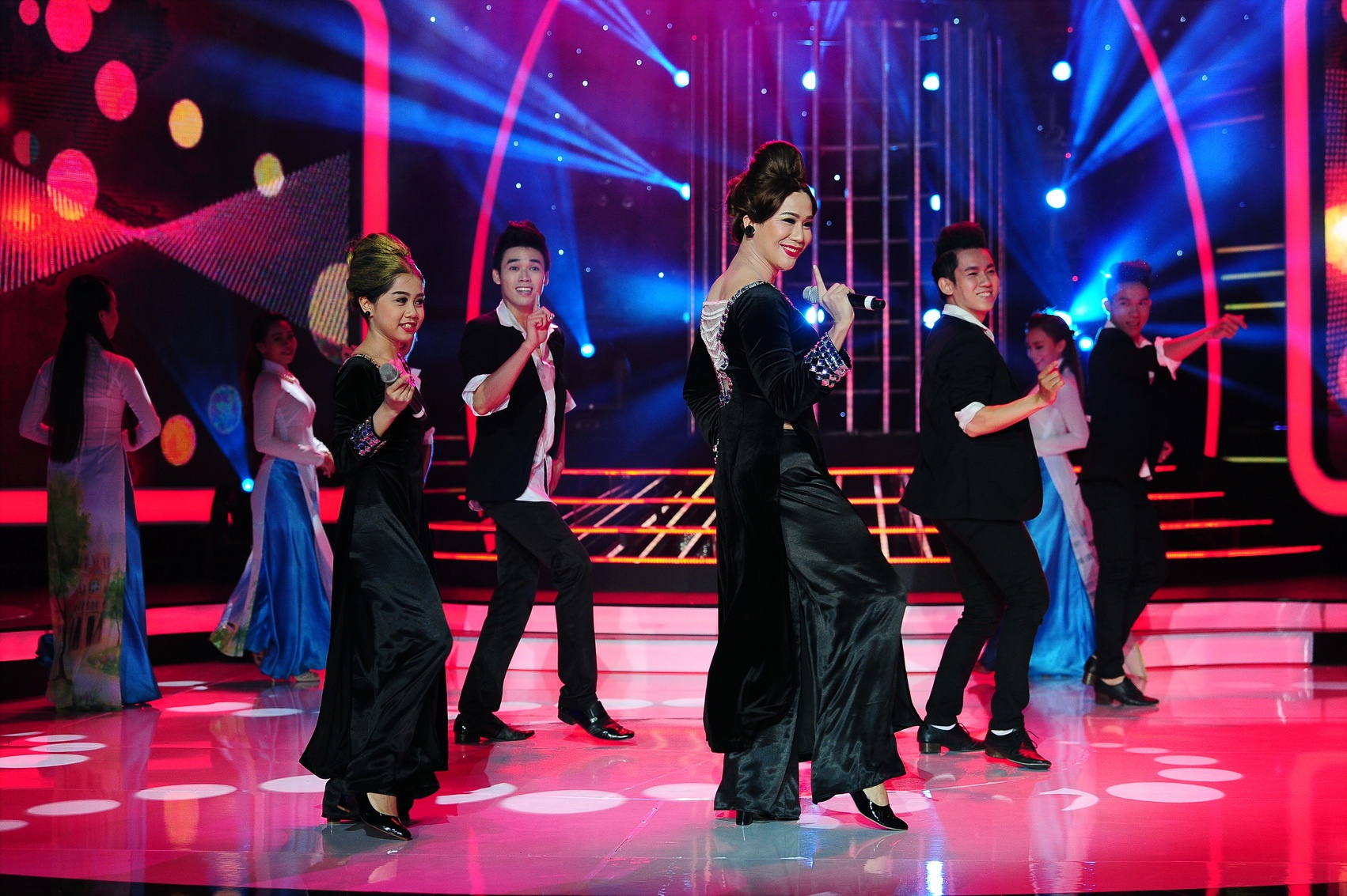 Tap 3 Guong mat than quen nhi anh 1