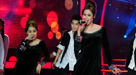 Hoai Linh che thi sinh gia Ho Ngoc Ha giong Ho Quynh Huong hinh anh