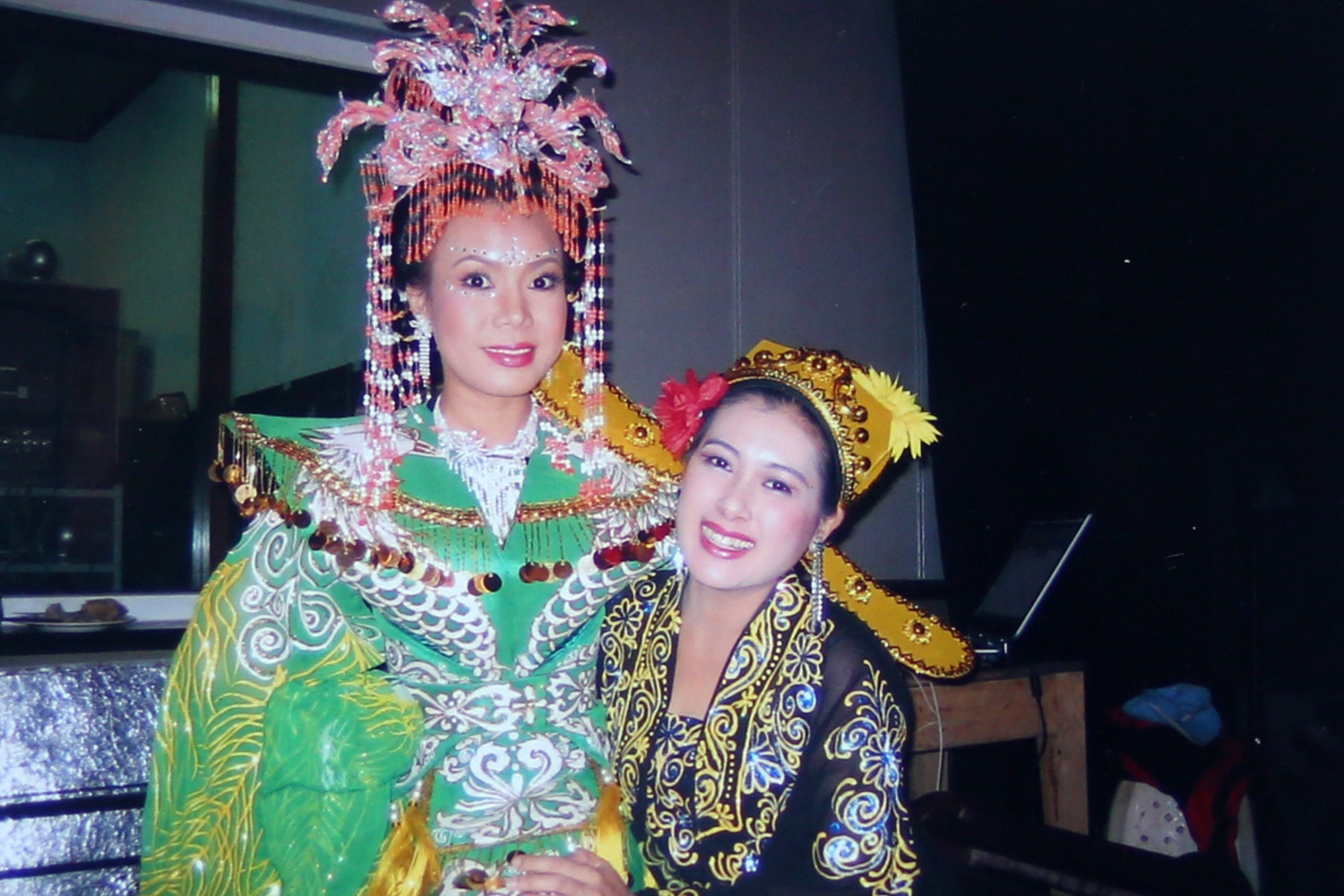 Live show hài kịch của Việt Hương ảnh 9 Live show hai kich cua Viet Huong anh 9