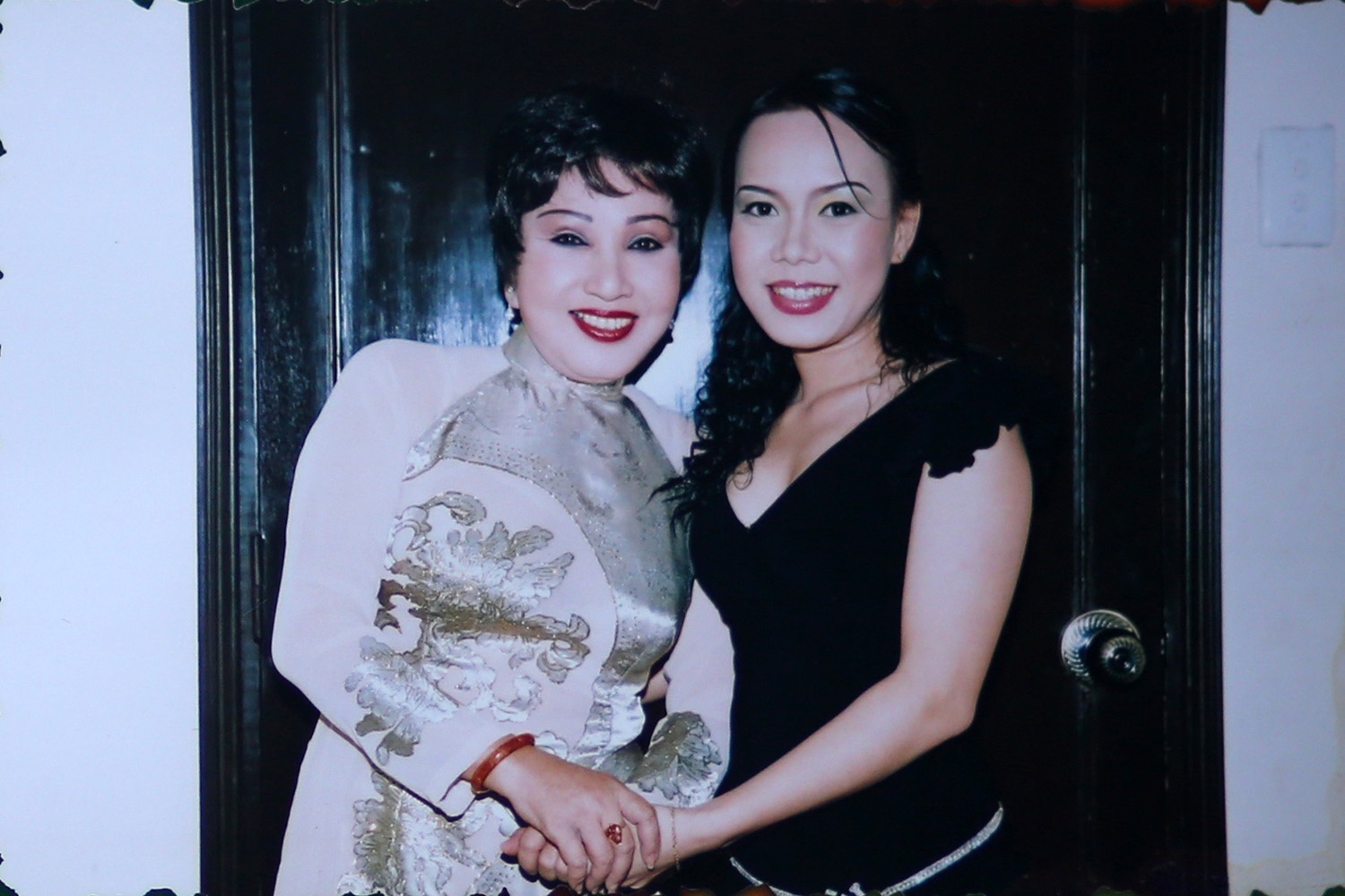 Live show hài kịch của Việt Hương ảnh 10 Live show hai kich cua Viet Huong anh 10