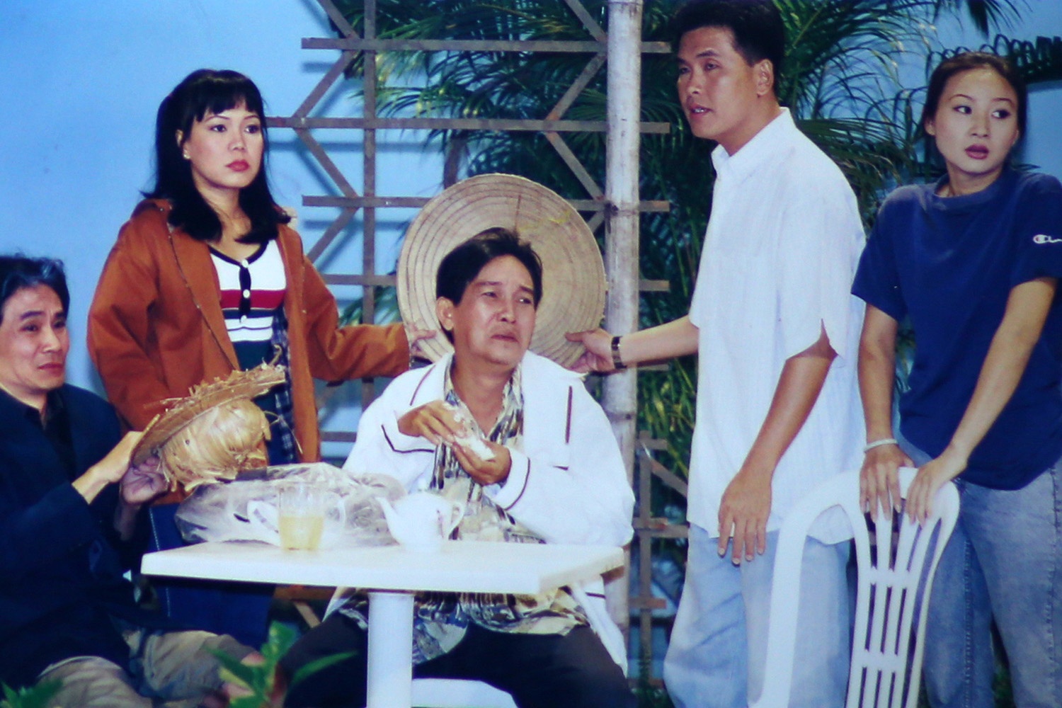 Live show hài kịch của Việt Hương ảnh 7 Live show hai kich cua Viet Huong anh 7