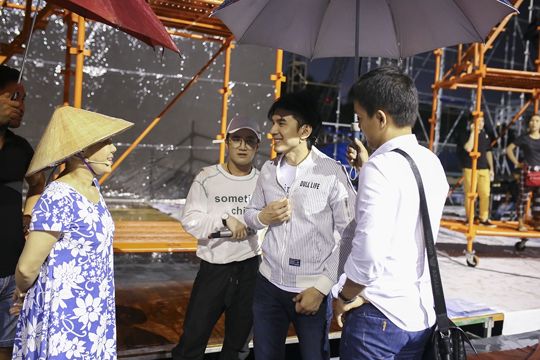 Live show Việt Hương ảnh 2 Live show Viet Huong anh 2