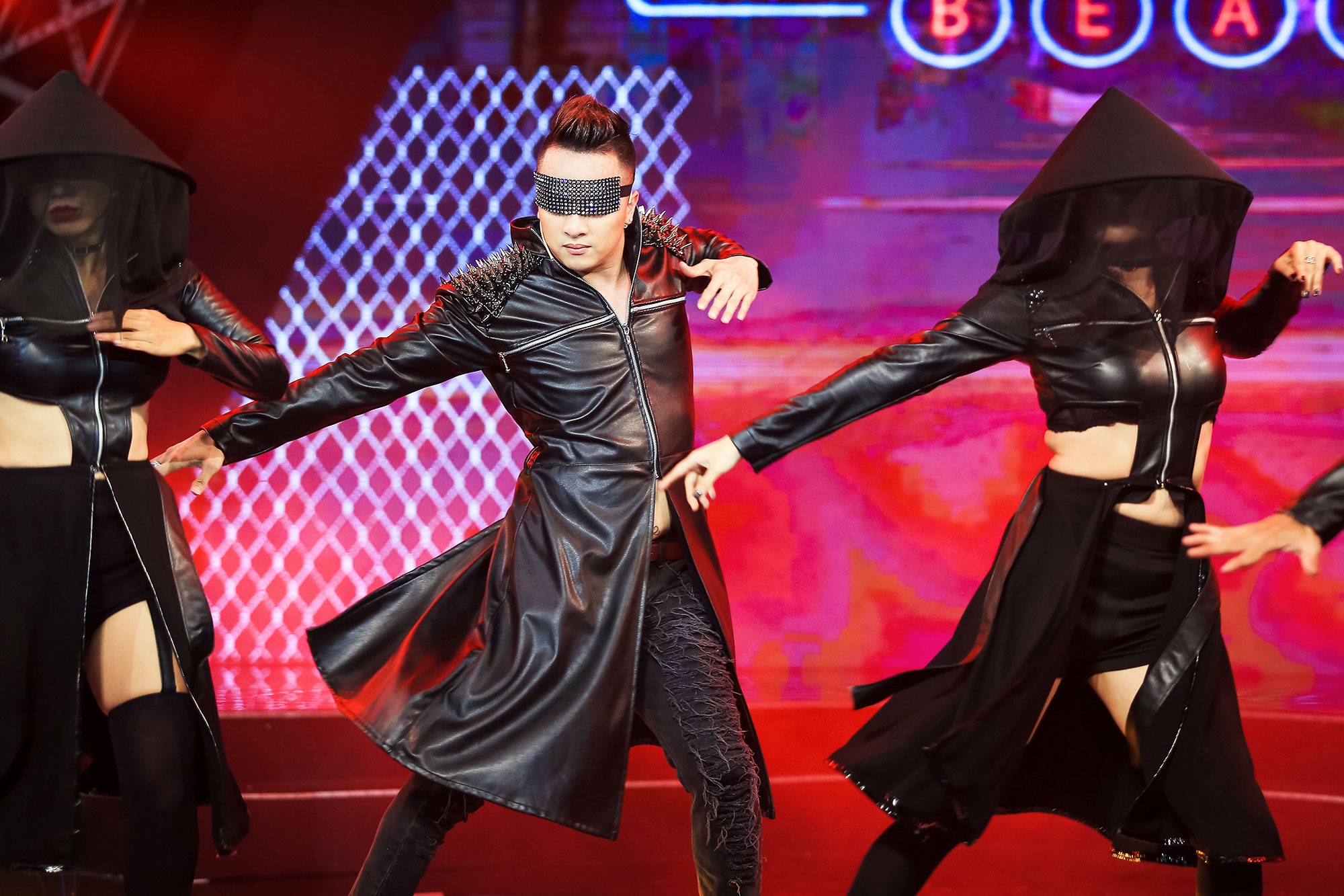 Âm nhạc và bước nhảy tháng 11 ảnh 6 Am nhac va buoc nhay thang 11 anh 6