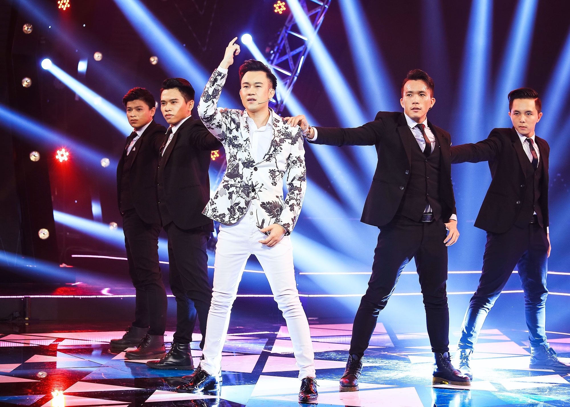 Âm nhạc và bước nhảy tháng 11 ảnh 8 Am nhac va buoc nhay thang 11 anh 8