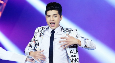 Noo Phuoc Thinh the hien vu dao an tuong trong dem nhac hinh anh