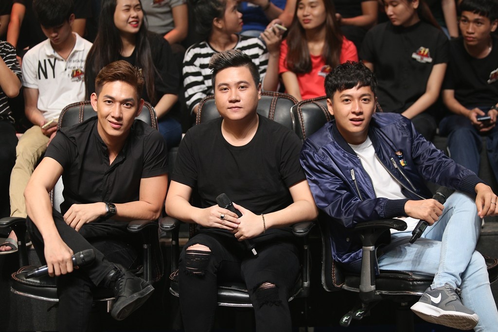 Tap 8 Ca si giau mat anh 4