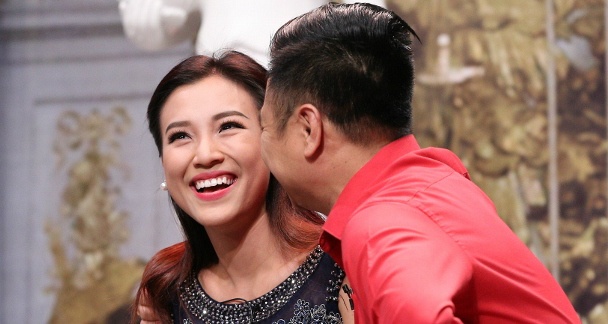 Chuyen tinh cua Ha Ho va dai gia kim cuong bi mang vao On gioi hinh anh