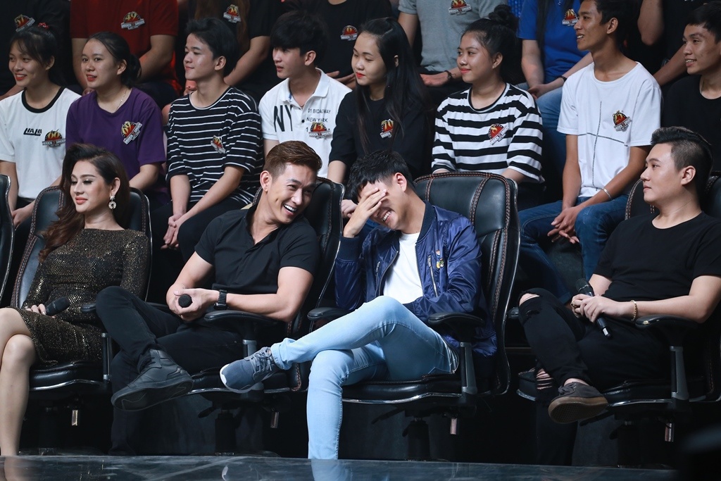 Tap 8 Ca si giau mat anh 7