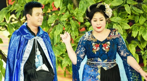 Hong Van bi thi sinh che nang can, khuyen nen giam tinh bot hinh anh