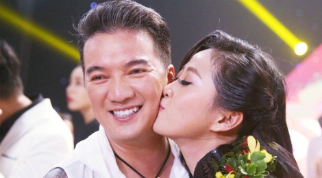 Dam Vinh Hung cat toc Lieu Ha Trinh giup co len ngoi En Vang hinh anh