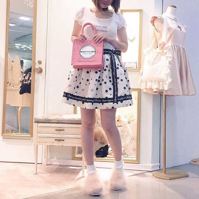 Phụ kiện gắn lông gây sốt ở Nhật Bản ảnh 6 Phu kien gan long gay sot o Nhat Ban anh 6