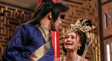 Hoai Linh che Tran Thanh 'duoi co' Ninh Duong Lan Ngoc hinh anh