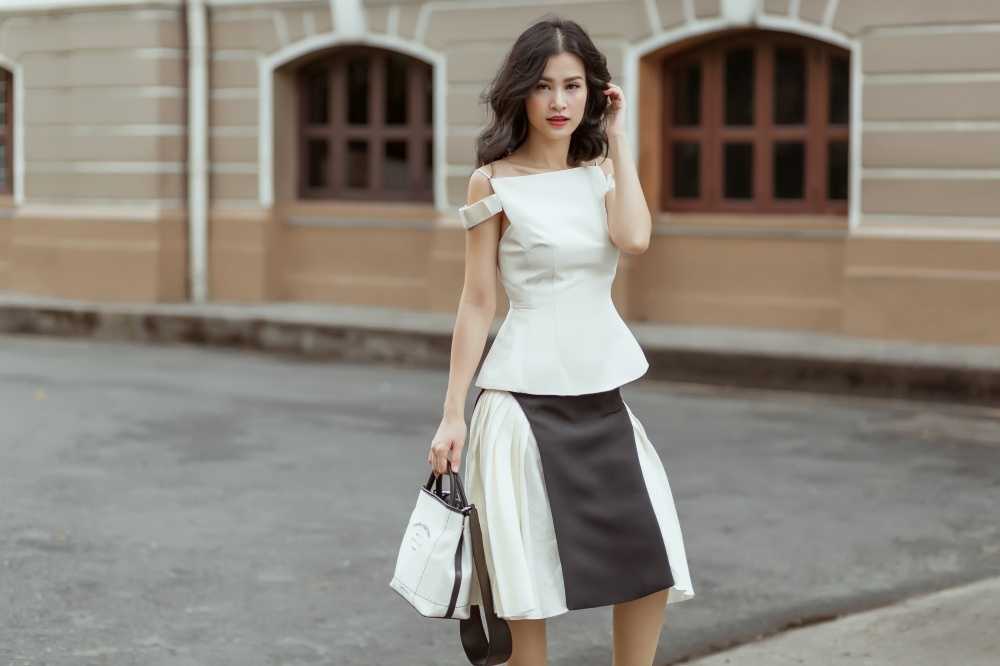 Thời trang đời thường của Đông Nhi ảnh 1 Thoi trang doi thuong cua Dong Nhi anh 1
