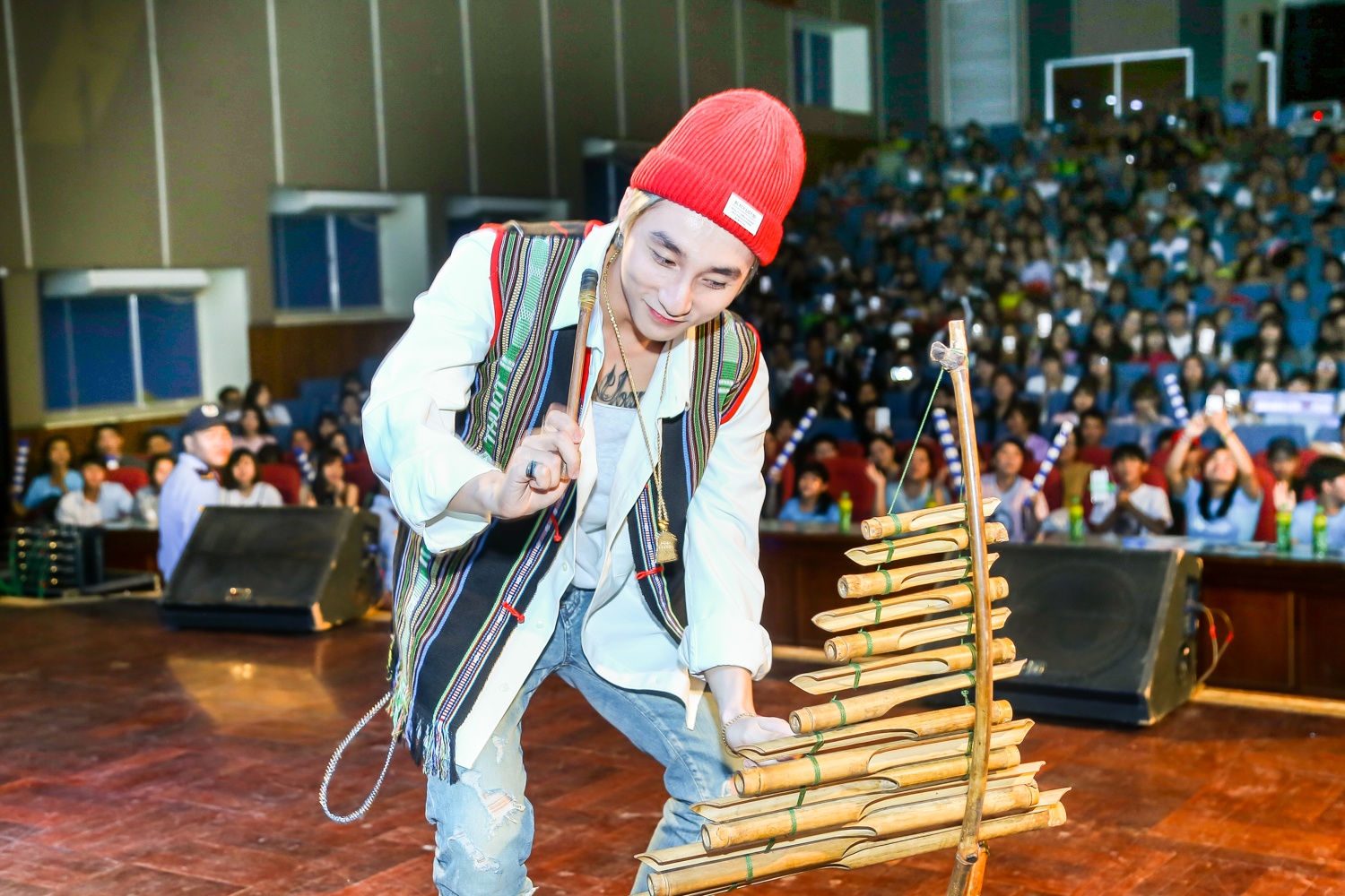 Fan meeting của Sơn Tùng M-TP ảnh 3 Fan meeting cua Son Tung M-TP anh 3