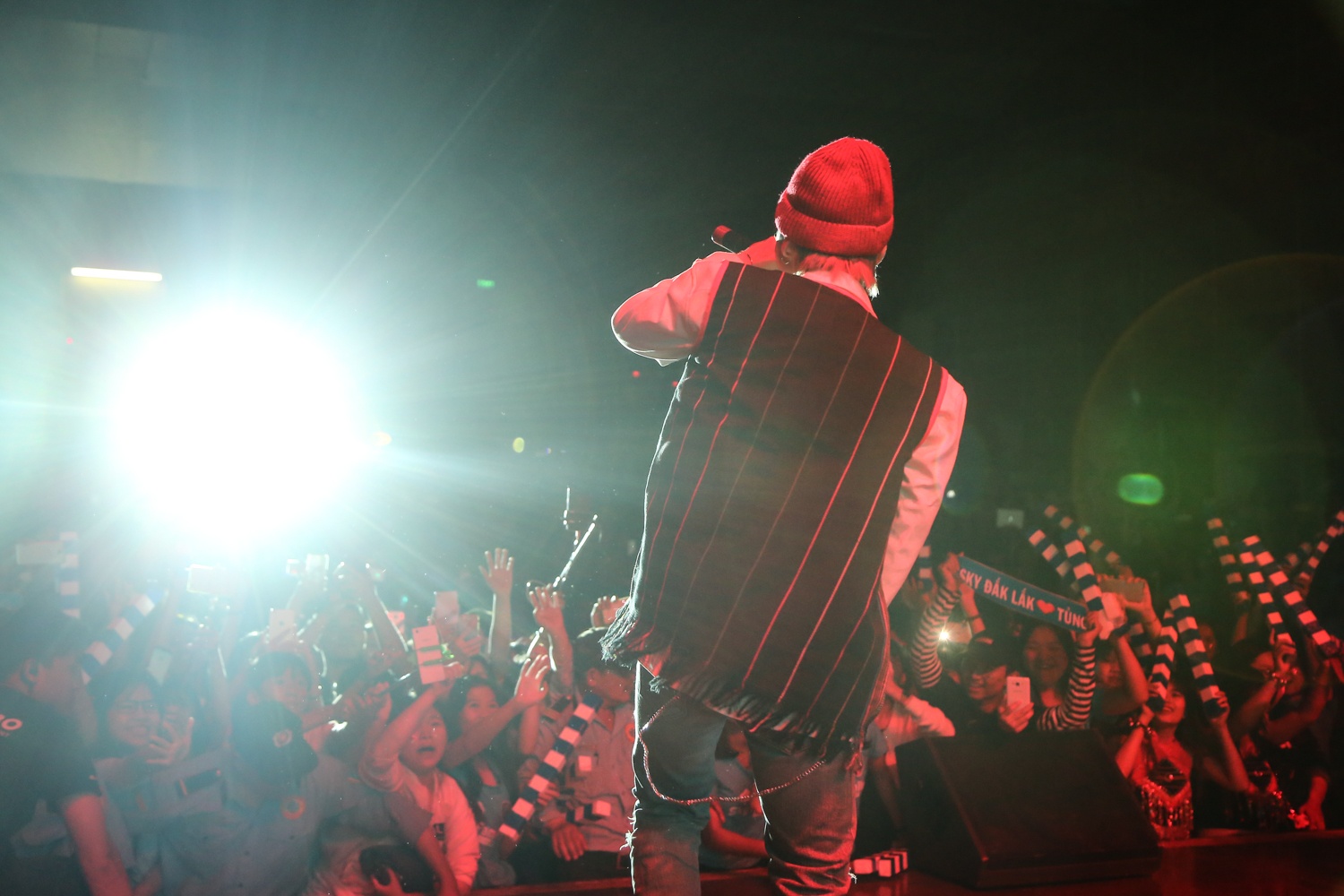 Fan meeting của Sơn Tùng M-TP ảnh 6 Fan meeting cua Son Tung M-TP anh 6