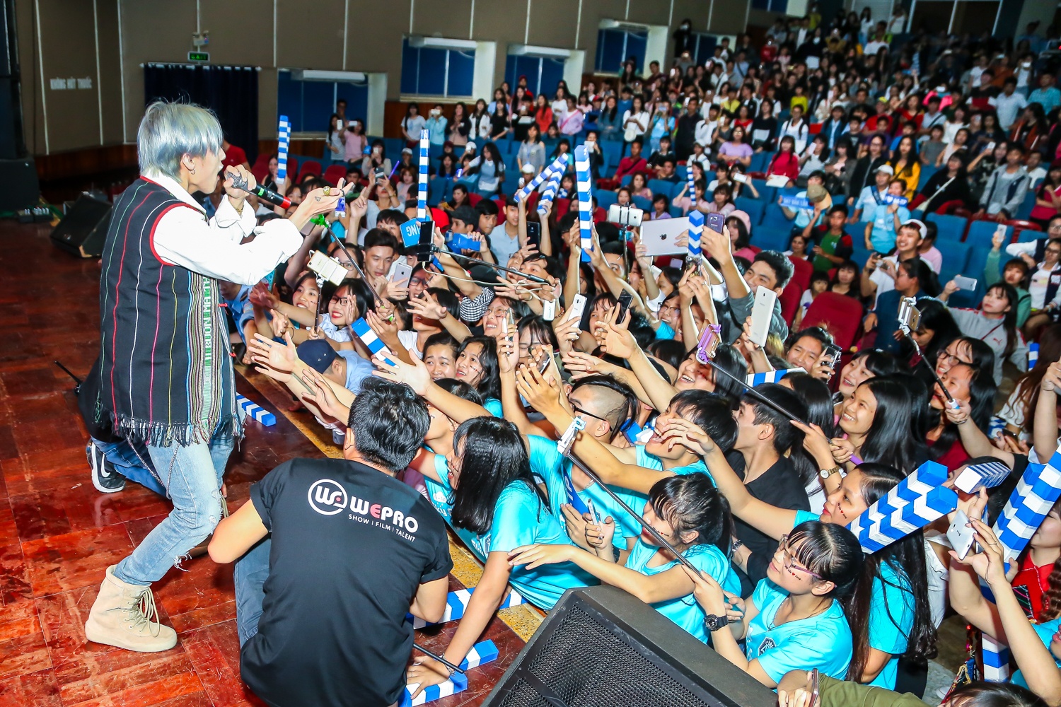 Fan meeting của Sơn Tùng M-TP ảnh 5 Fan meeting cua Son Tung M-TP anh 5