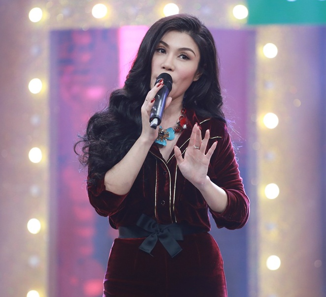 Tap 10 Ca si giau mat anh 1