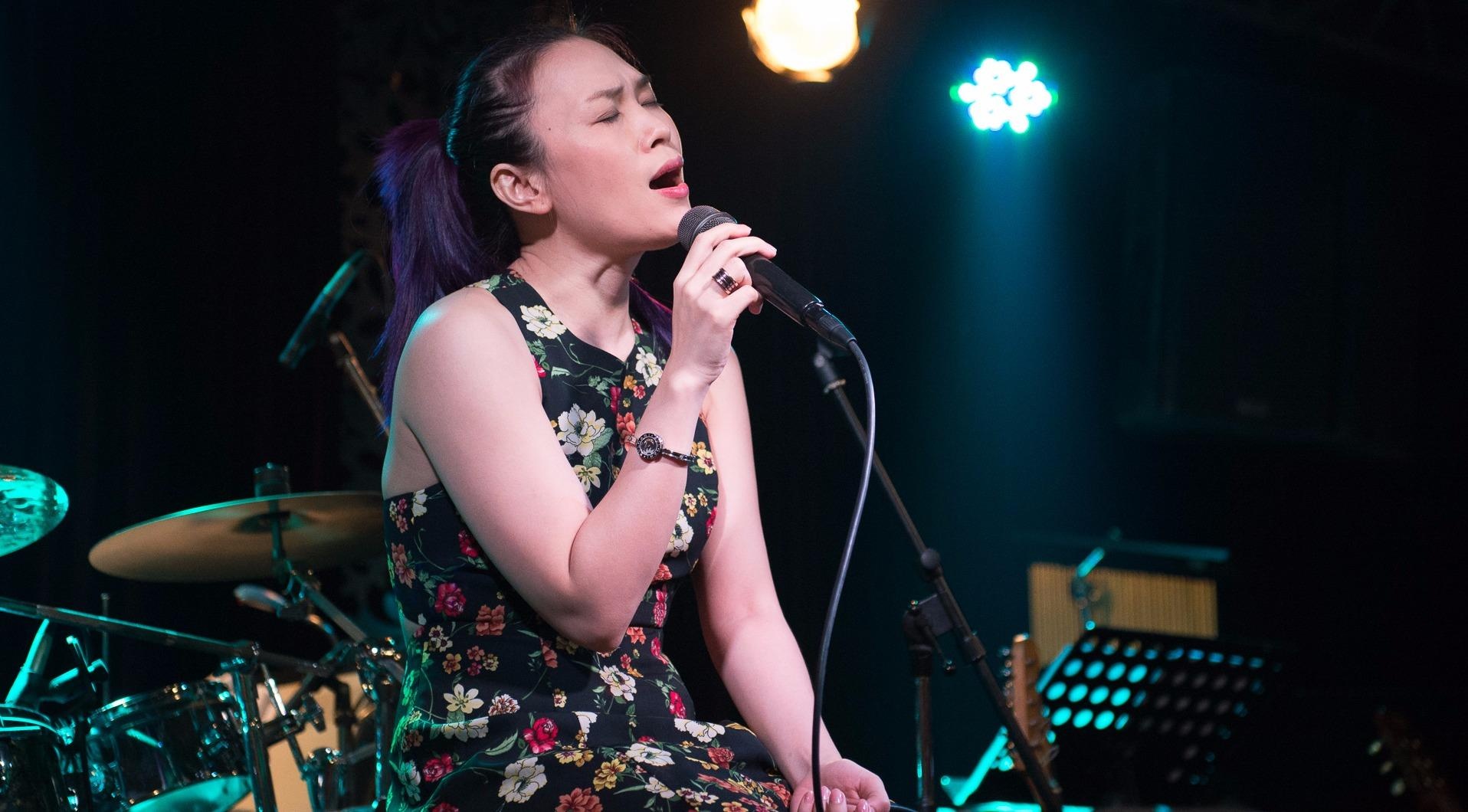 My Tam xuat hien voi voc dang day da sau chuyen luu dien hinh anh