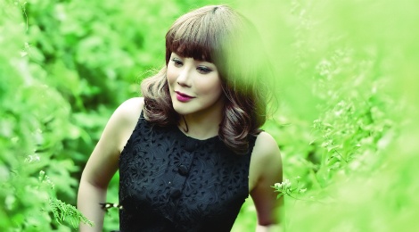 Album cua Ho Quynh Huong 'ha guc' Ho Ngoc Ha hinh anh