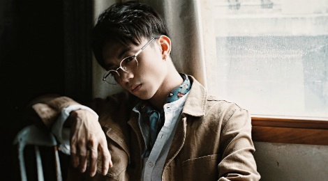 Cai bat tay cua Soobin Hoang Son - Tien Cookie 'gay bao' BXH hinh anh