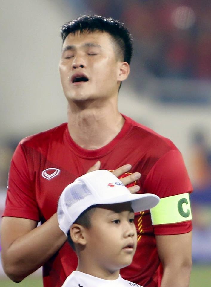 Công Vinh giã từ sự nghiệp bóng đá ảnh 1 Cong Vinh gia tu su nghiep bong da anh 1