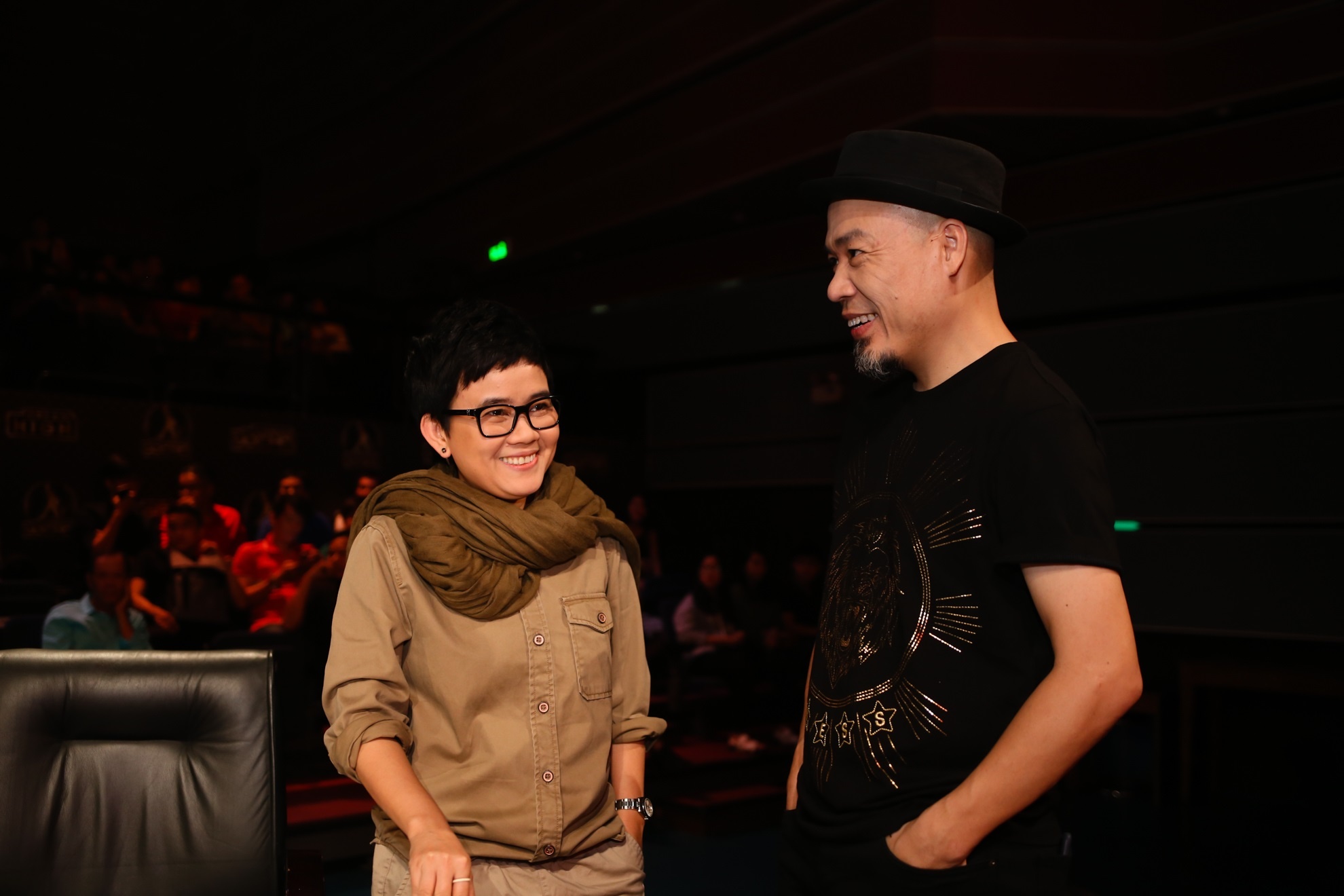 Nha Phuong mot minh di su kien anh 9