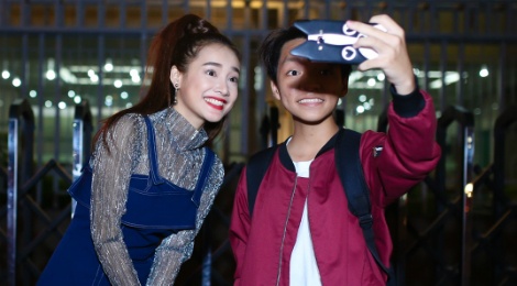 Nha Phuong lai xe cua Truong Giang den su kien hinh anh