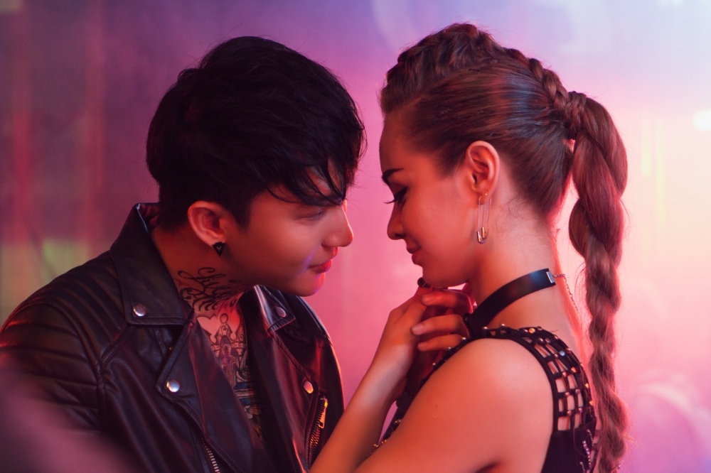 MLee tung teaser MV Party Up ảnh 5 MLee tung teaser MV Party Up anh 5