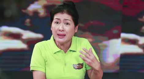 Thanh Thuy buon vi hoc tro mai chay show, bo be tap luyen hinh anh