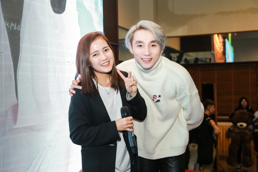 Fan meeting của Sơn Tùng MTP ảnh 6 Fan meeting cua Son Tung MTP anh 6