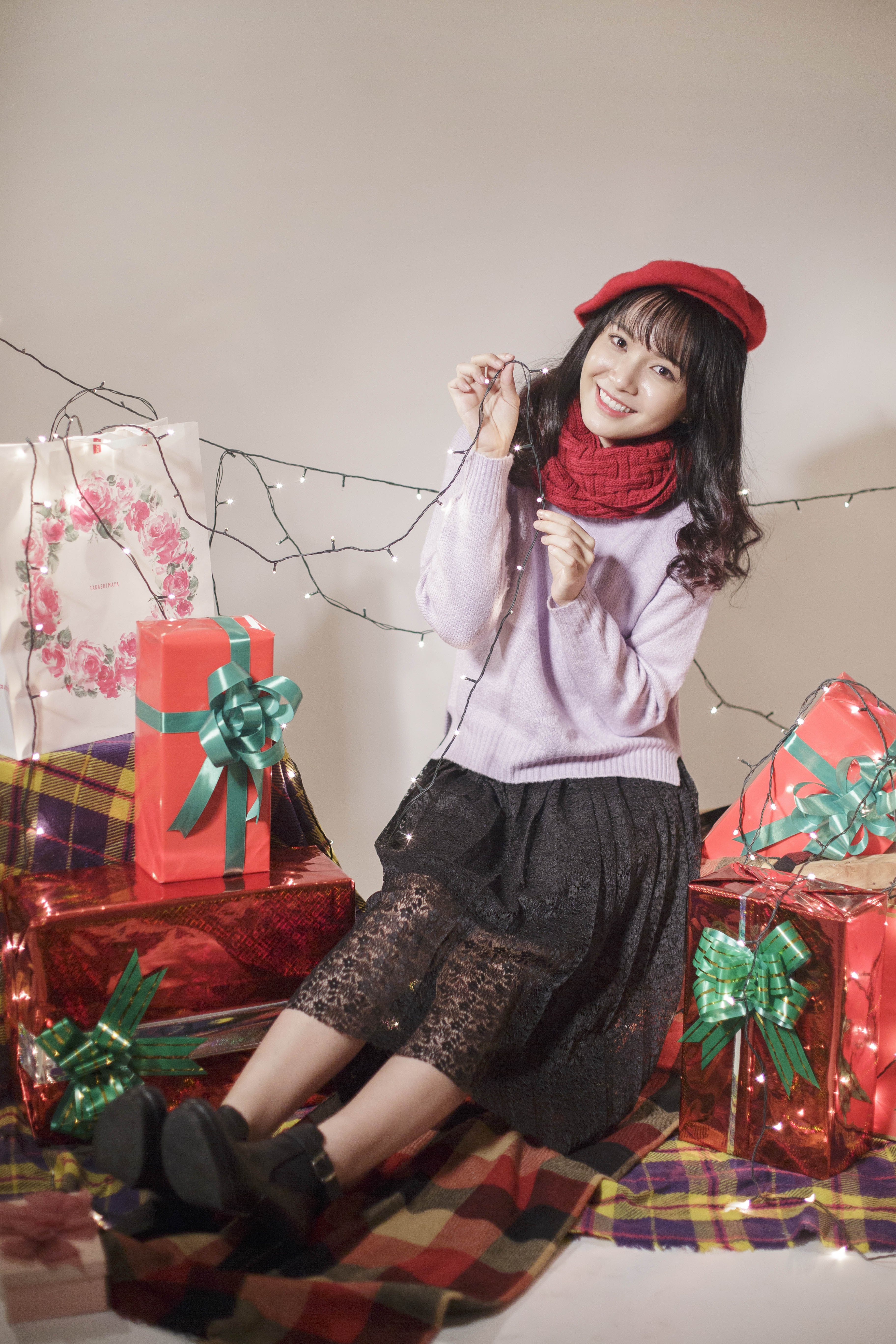 Hot girl bolero tung ảnh đón Giáng sinh ảnh 2 Hot girl bolero tung anh don Giang sinh anh 2