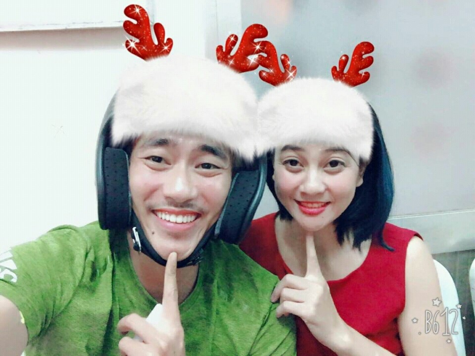 Sao Viet nguoi chay show, ke don Giang sinh ben gia dinh hinh anh