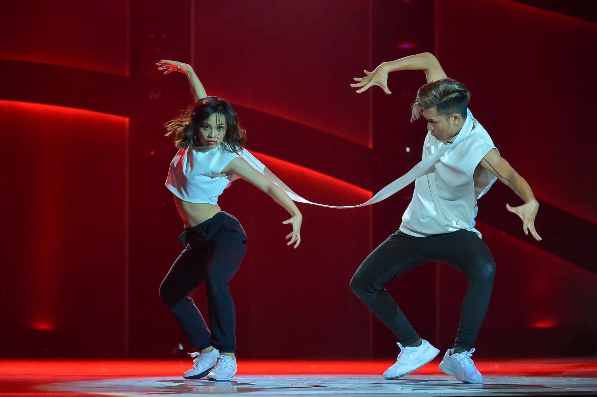 Tap 7 Thu thach cung buoc nhay anh 16