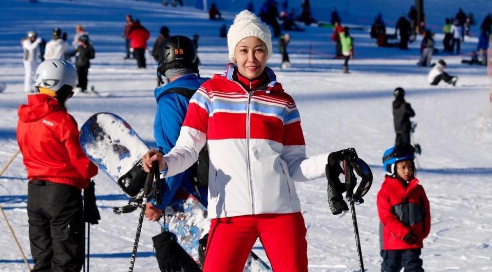 Sao Viet hao hung don chao nam moi 2017 hinh anh