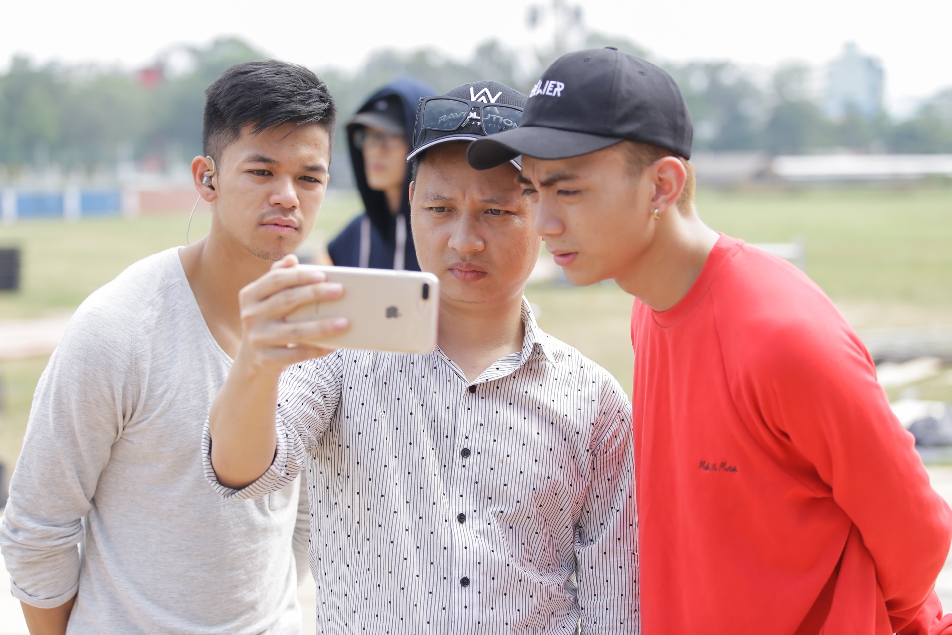Lễ trao giải Zing Music Awards 2016 ảnh 10 Le trao giai Zing Music Awards 2016 anh 10