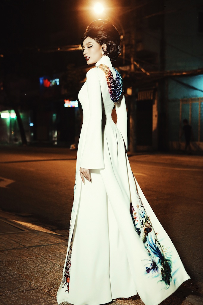 Truong Thi May xuong pho luc nua dem anh 6