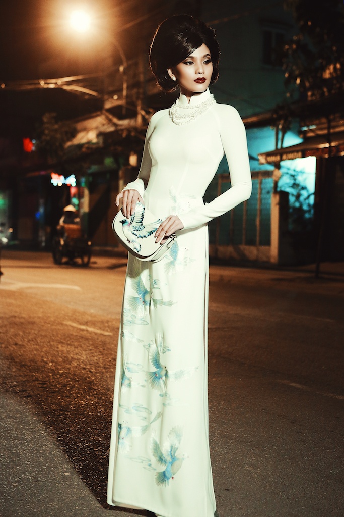 Truong Thi May xuong pho luc nua dem anh 10