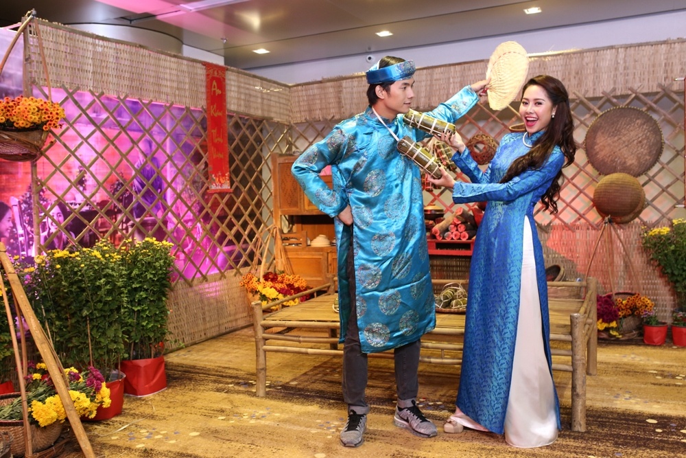 Nhan Phuc Vinh dong phim Co Tham ve lang 2 anh 3