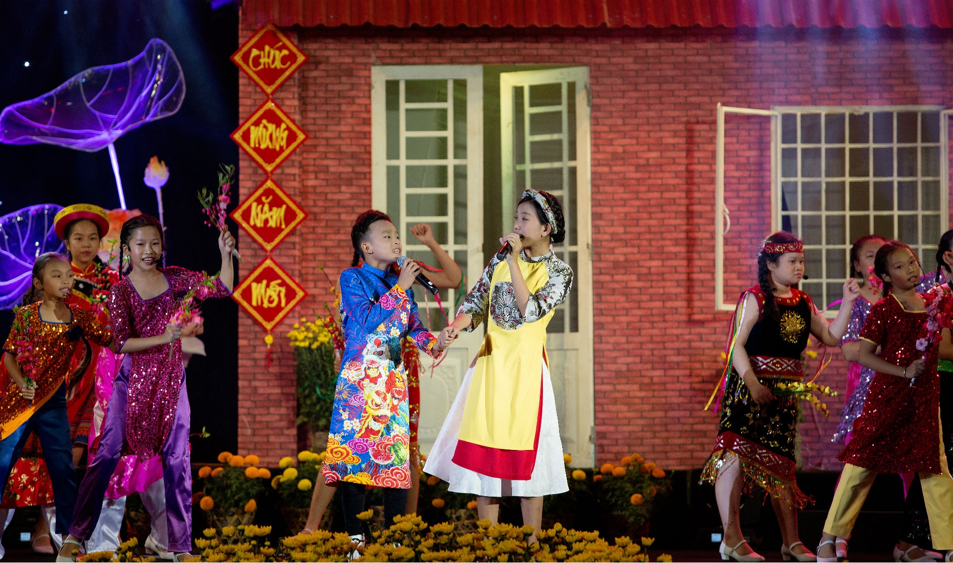 Đêm nhạc Mái ấm gia đình Việt ảnh 3 Dem nhac Mai am gia dinh Viet anh 3