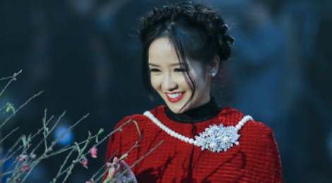 Nghe Manh Quynh, Hong Nhung hat ve mua xuan hinh anh