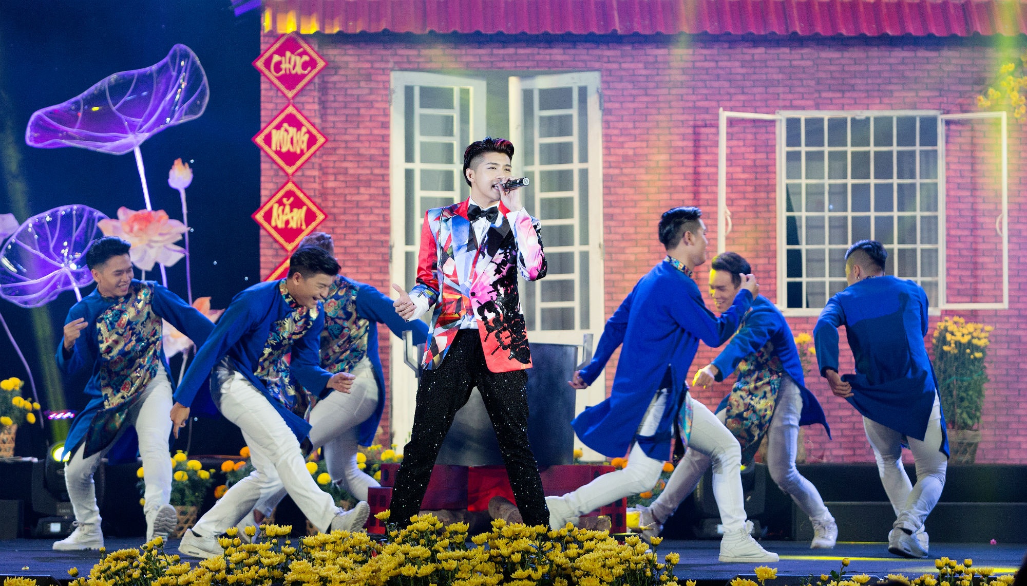 Đêm nhạc Mái ấm gia đình Việt ảnh 5 Dem nhac Mai am gia dinh Viet anh 5