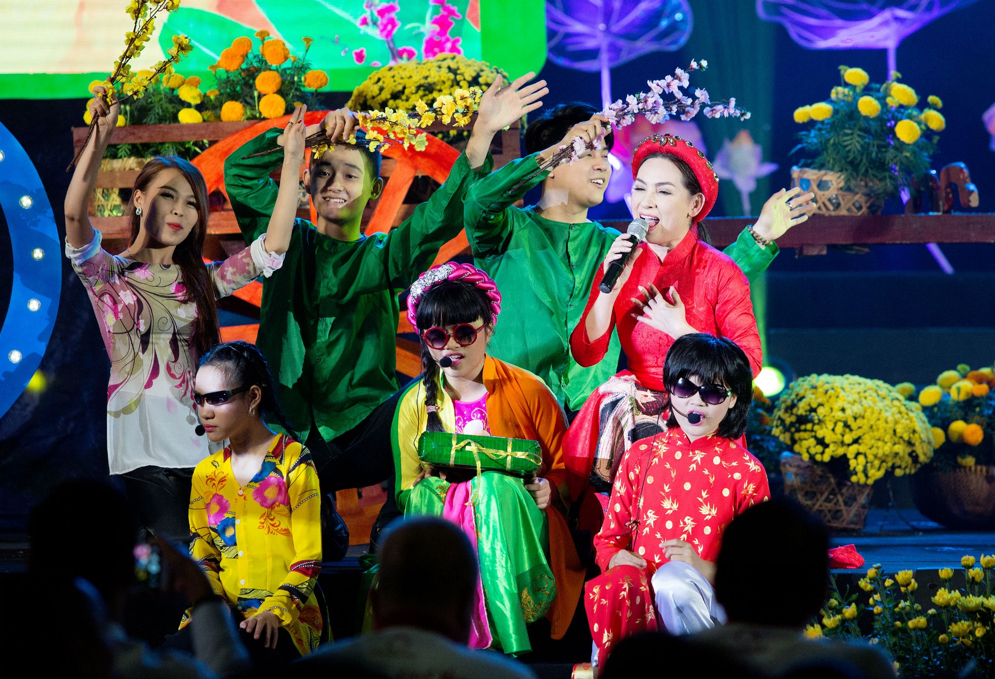 Đêm nhạc Mái ấm gia đình Việt ảnh 2 Dem nhac Mai am gia dinh Viet anh 2