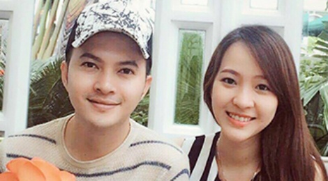 Nam Cuong khoe anh con trai moi sinh hinh anh